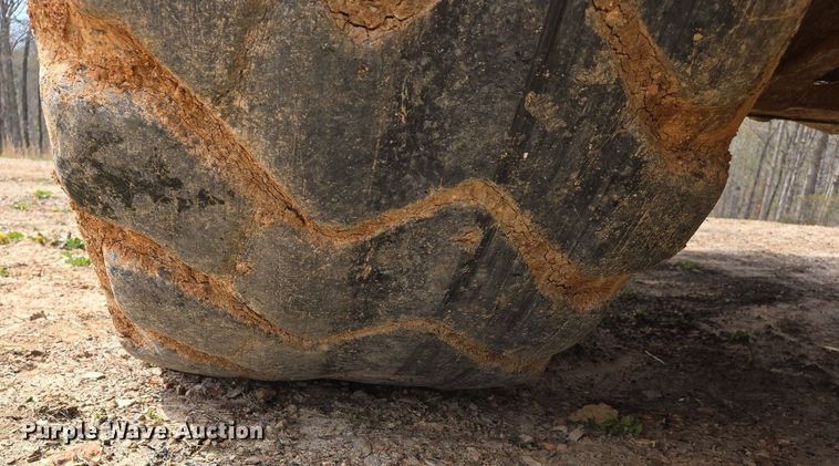 image for item EJ7401 2006 John Deere 300D articulated haul truck