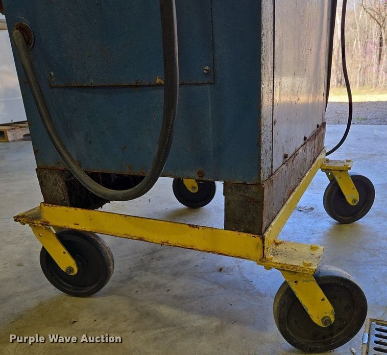 image for item EJ7411 Miller 320A/BP welder