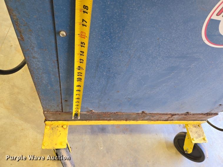 image for item EJ7411 Miller 320A/BP welder