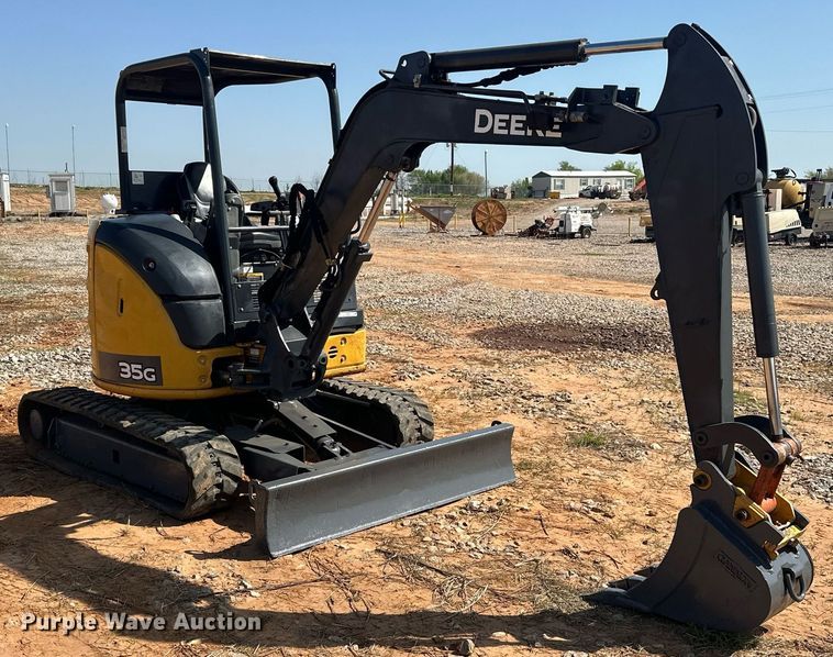 image for item EJ8628 2019 John Deere 35G mini excavator