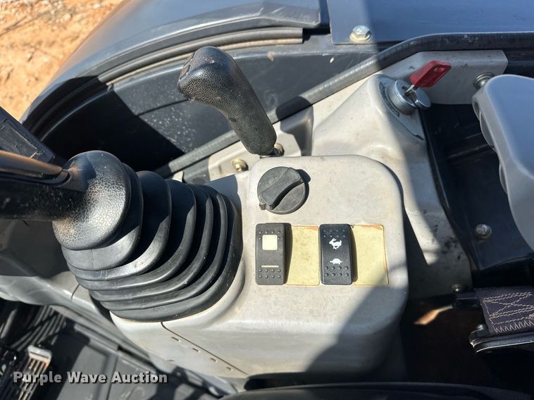 image for item EJ8628 2019 John Deere 35G mini excavator