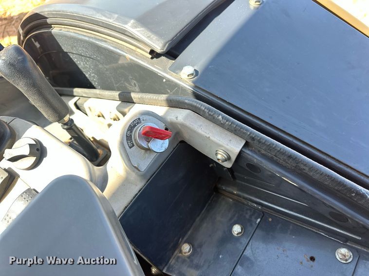 image for item EJ8628 2019 John Deere 35G mini excavator