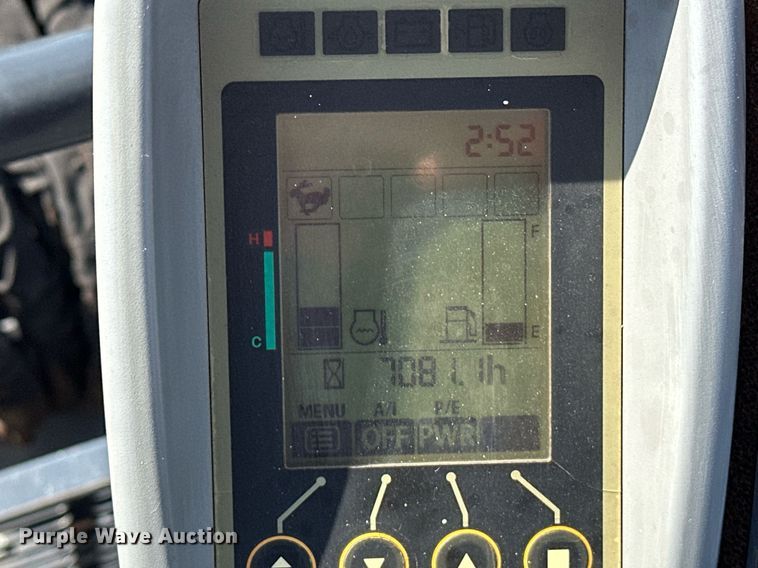 image for item EJ8628 2019 John Deere 35G mini excavator