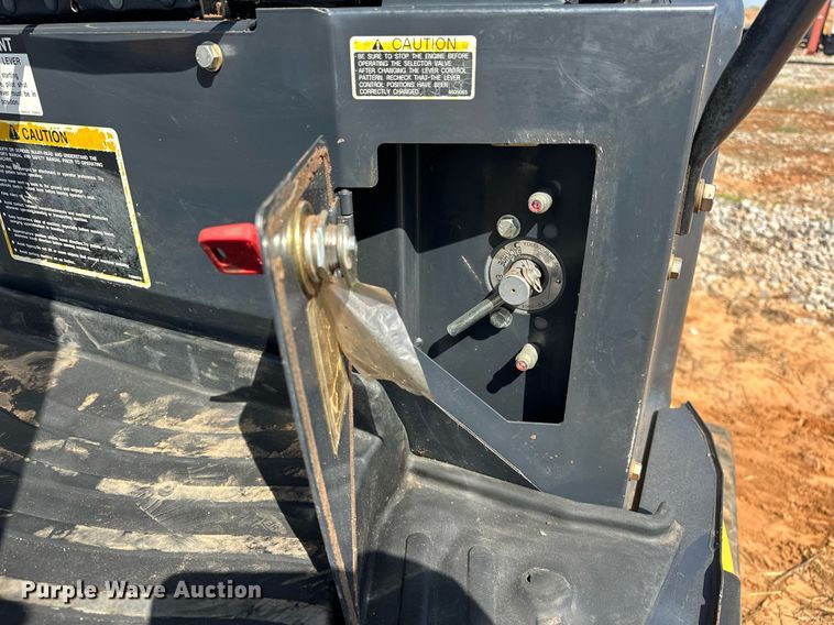 image for item EJ8628 2019 John Deere 35G mini excavator