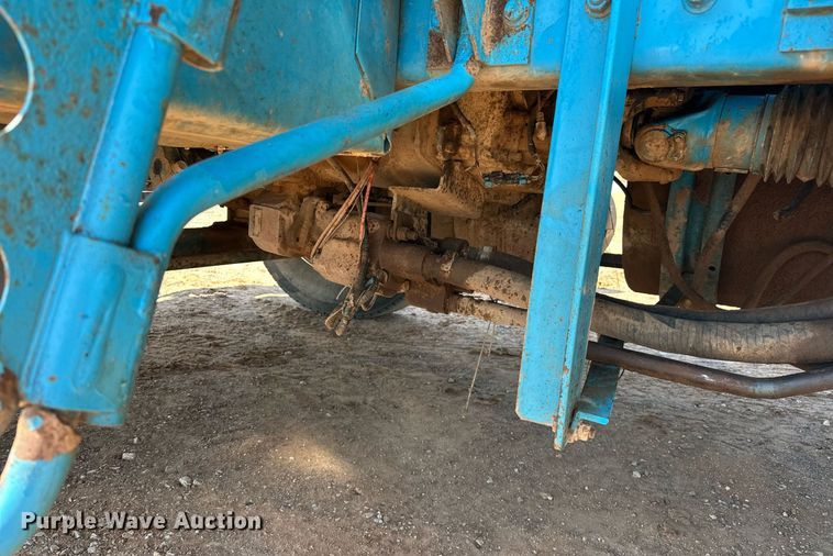 image for item EJ8632 2001 Mack  CH613 dump truck