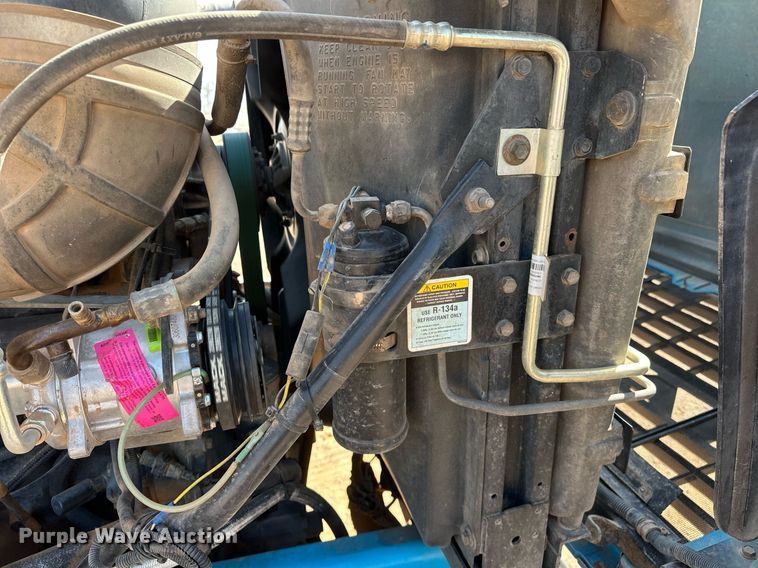 image for item EJ8632 2001 Mack  CH613 dump truck