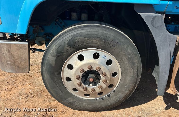 image for item EJ8632 2001 Mack  CH613 dump truck