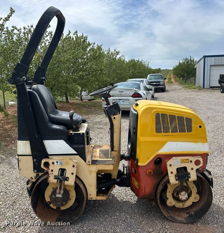 image for item EJ8646 Dynapac CC900G double drum vibratory roller