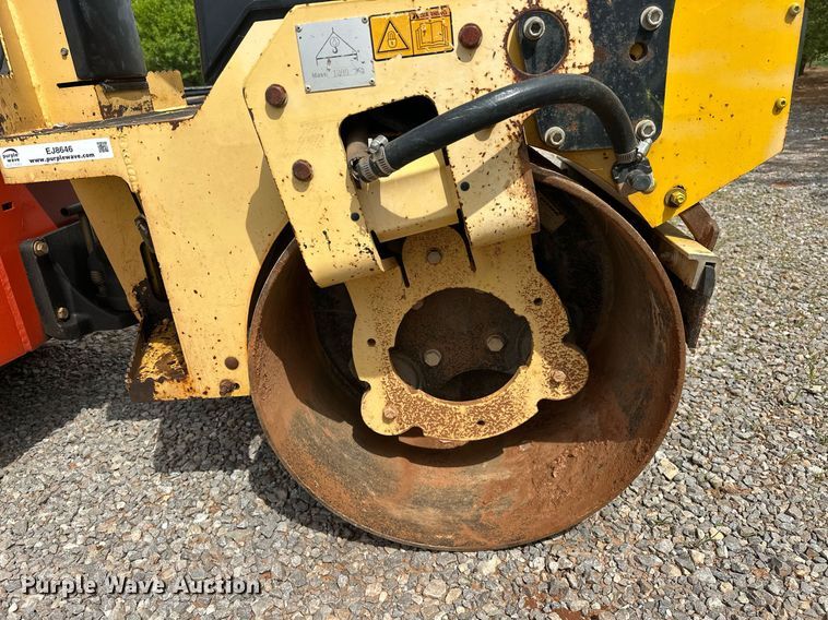 image for item EJ8646 Dynapac CC900G double drum vibratory roller