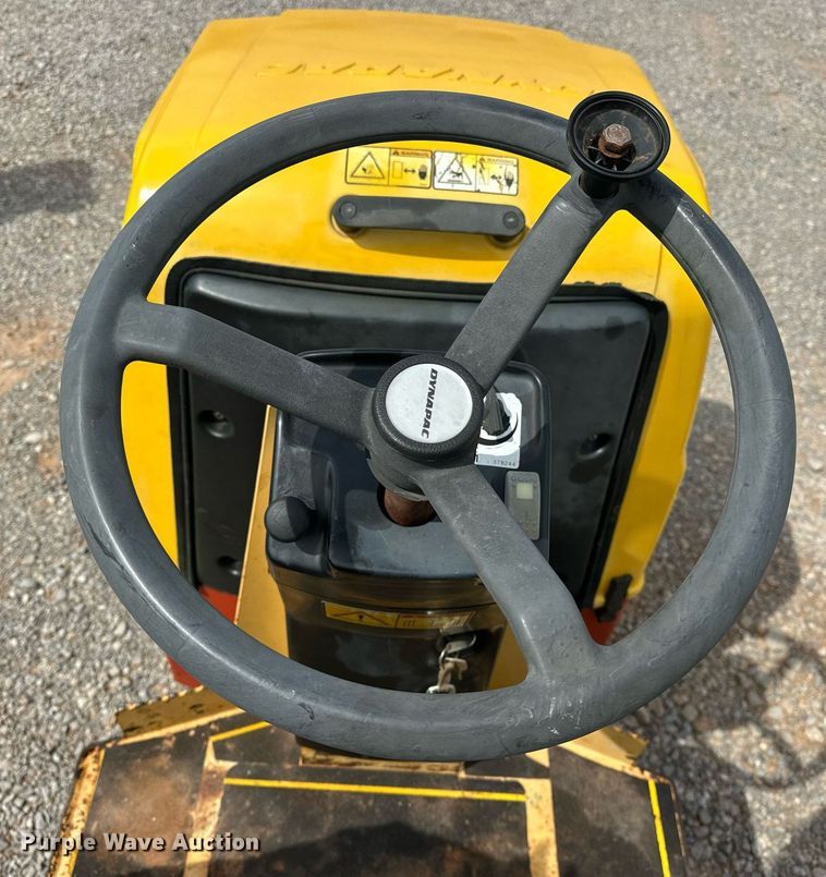 image for item EJ8646 Dynapac CC900G double drum vibratory roller