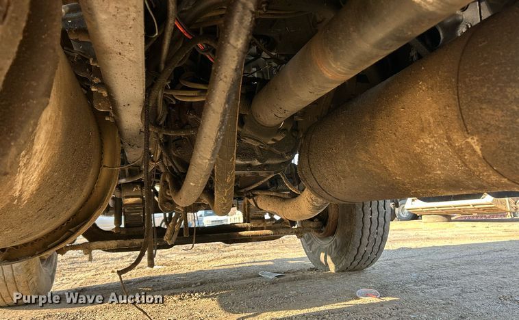 image for item EK2739 1999 Sterling L8511 dump truck