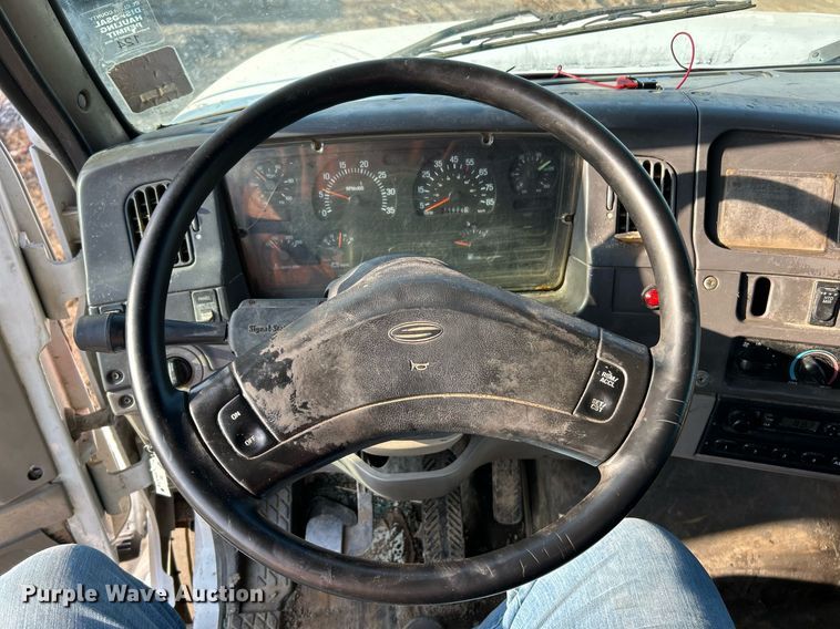 image for item EK2739 1999 Sterling L8511 dump truck