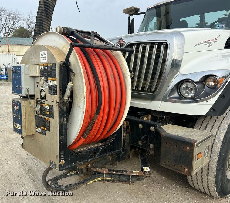 image for item EK2831 2014 International WorkStar 7600 sewer jetter truck