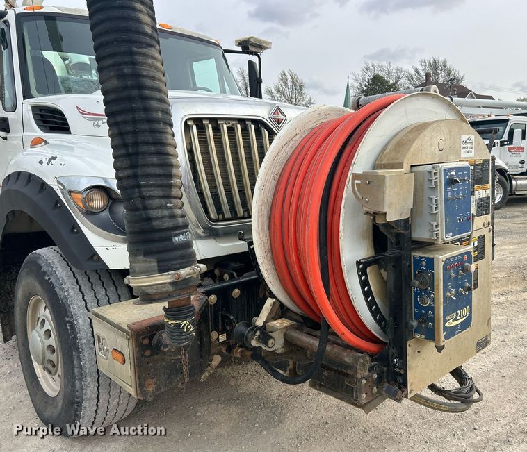 image for item EK2831 2014 International WorkStar 7600 sewer jetter truck