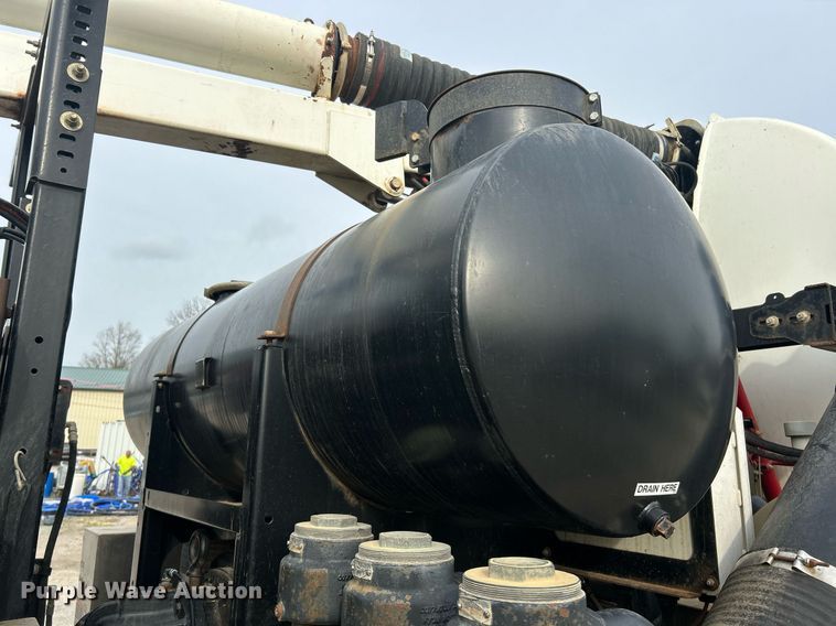 image for item EK2831 2014 International WorkStar 7600 sewer jetter truck