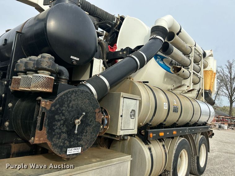 image for item EK2831 2014 International WorkStar 7600 sewer jetter truck