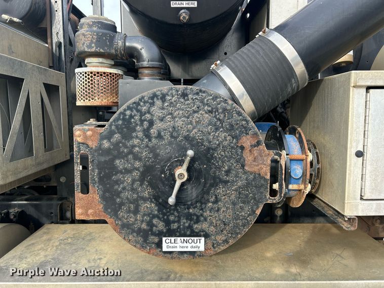 image for item EK2831 2014 International WorkStar 7600 sewer jetter truck