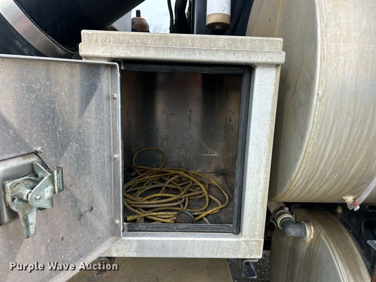 image for item EK2831 2014 International WorkStar 7600 sewer jetter truck