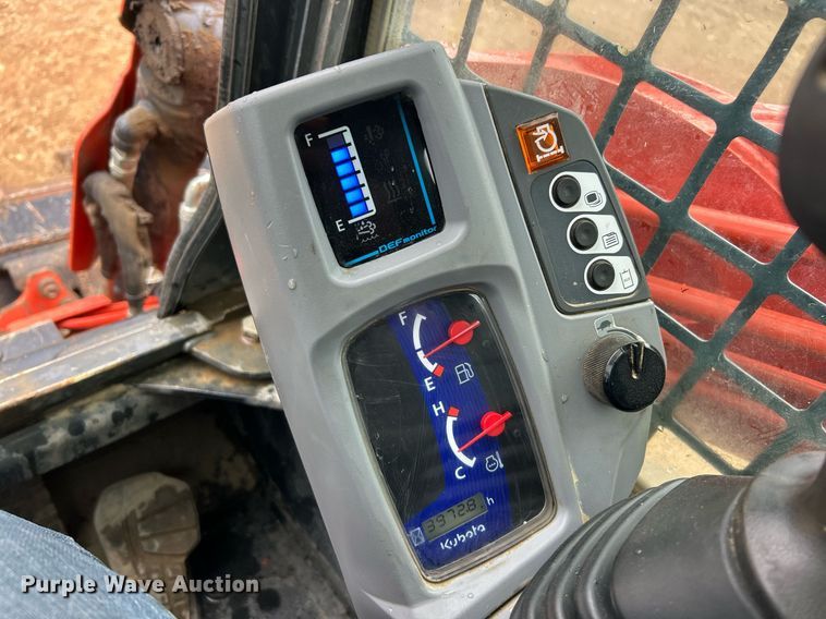 image for item EK2832 Kubota SVL 97-2 tracked skid steer loader