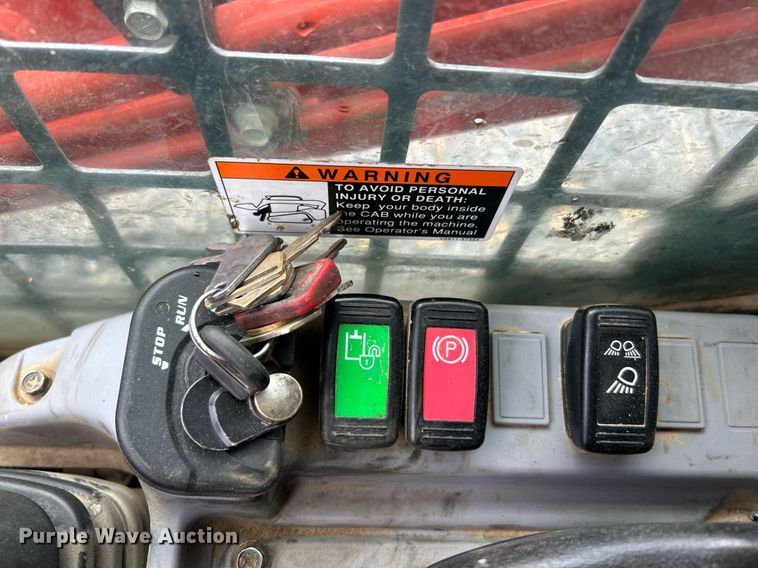 image for item EK2832 Kubota SVL 97-2 tracked skid steer loader