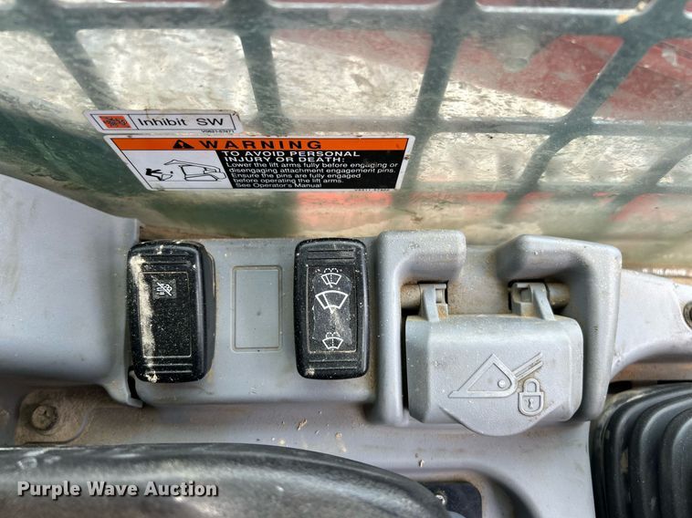 image for item EK2832 Kubota SVL 97-2 tracked skid steer loader