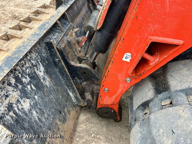 image for item EK2833 Kubota SVL 97-2 tracked skid steer loader