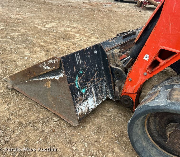 image for item EK2833 Kubota SVL 97-2 tracked skid steer loader