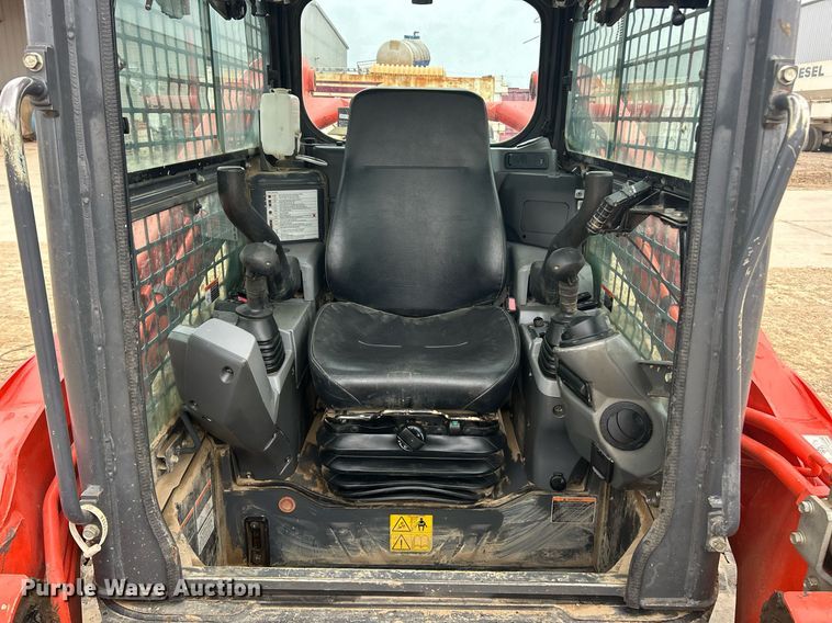 image for item EK2833 Kubota SVL 97-2 tracked skid steer loader