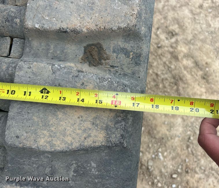 image for item EK2833 Kubota SVL 97-2 tracked skid steer loader