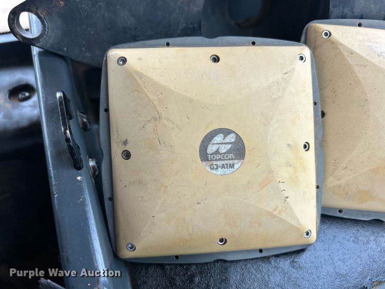 image for item EK2834 John Deere 750K LGP dozer