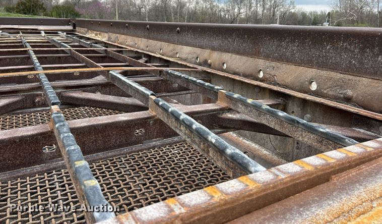 image for item EK2836 Terex Cedarapids screen deck