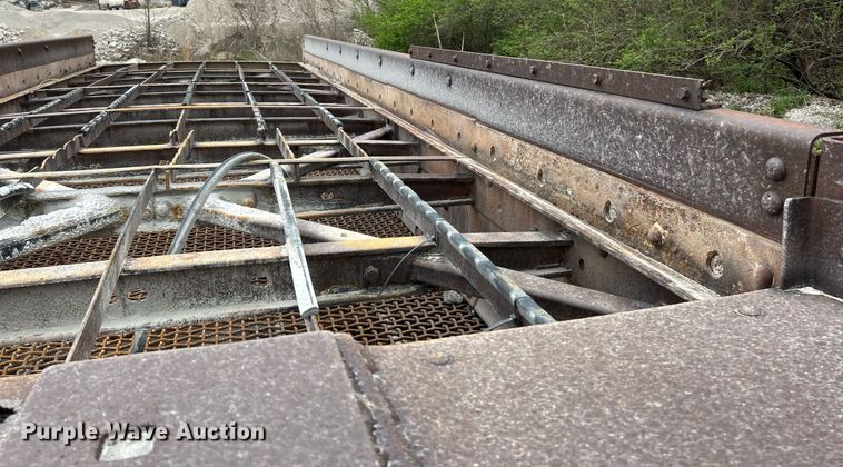 image for item EK2836 Terex Cedarapids screen deck