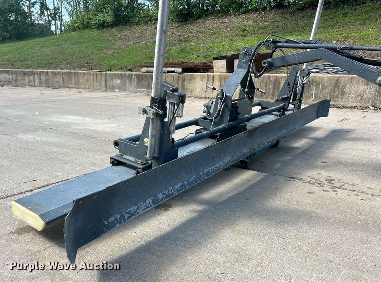 image for item EK2860 2011 Somero Copperhead XD 3.0 laser screed