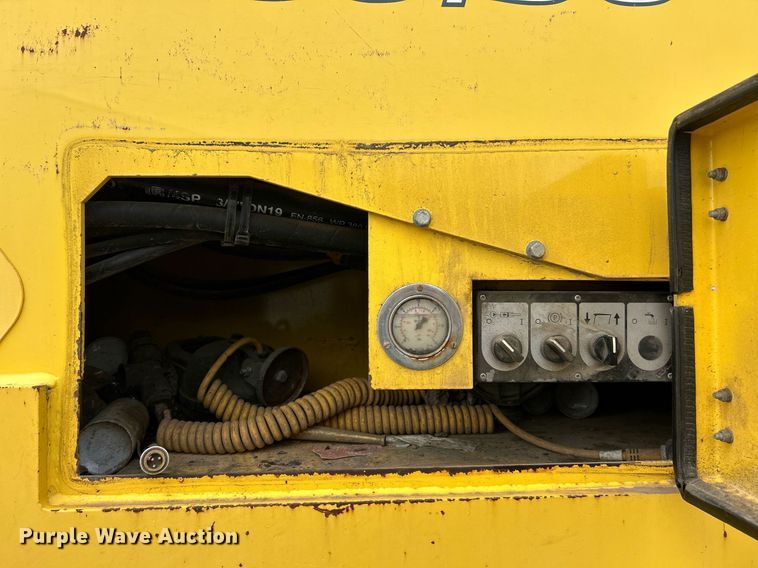 image for item EK2861 2012 Bomag BM1200/30 cold planer