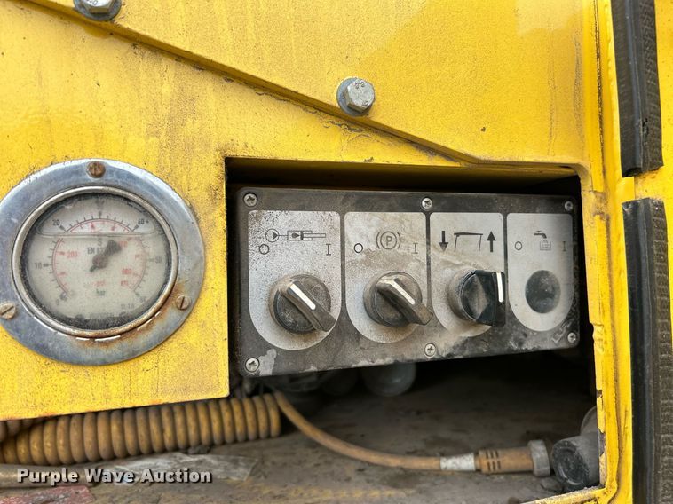 image for item EK2861 2012 Bomag BM1200/30 cold planer