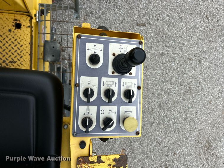 image for item EK2861 2012 Bomag BM1200/30 cold planer