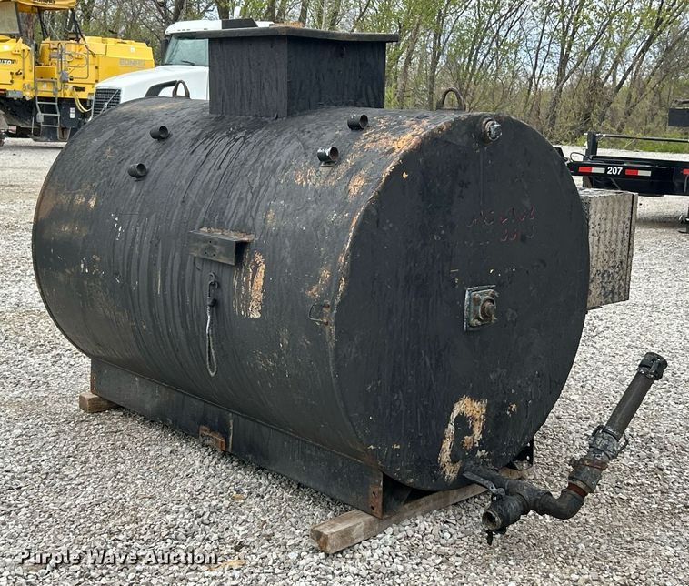 image for item EK2867 Seal coat tank