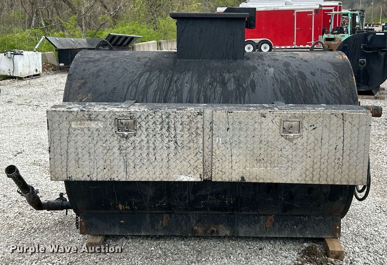 image for item EK2867 Seal coat tank