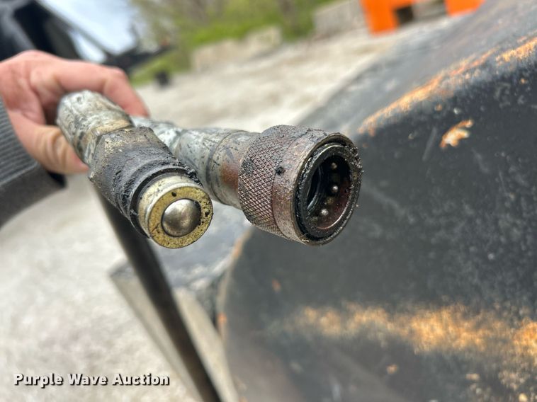 image for item EK2867 Seal coat tank