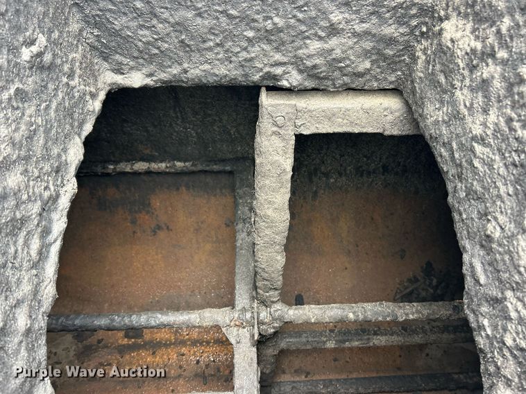 image for item EK2867 Seal coat tank