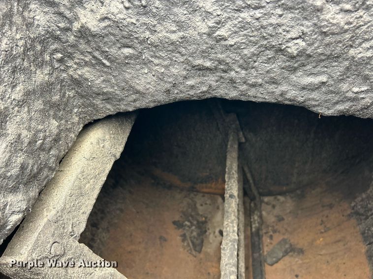 image for item EK2867 Seal coat tank