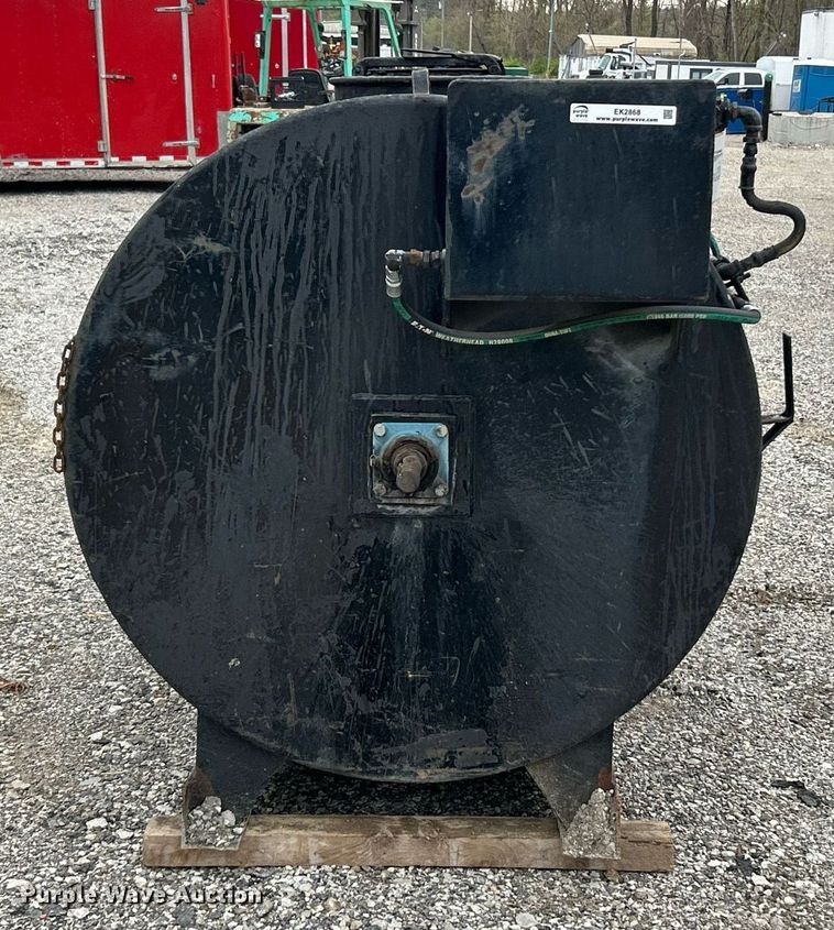 image for item EK2868 Seal coat tank