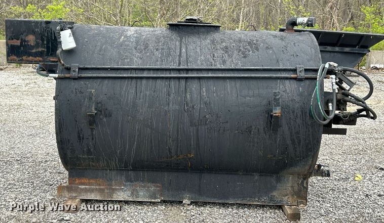 image for item EK2868 Seal coat tank