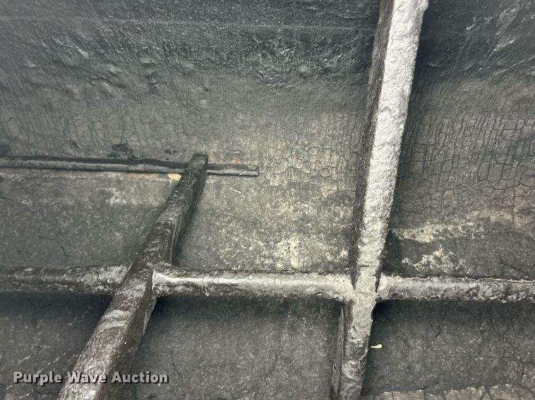 image for item EK2868 Seal coat tank