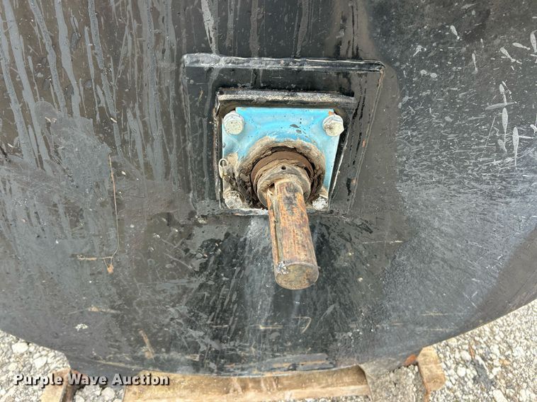 image for item EK2868 Seal coat tank