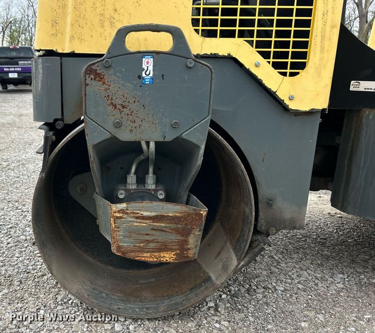 image for item EK2870 2015 Wacker Neuson RD12A double drum vibratory roller