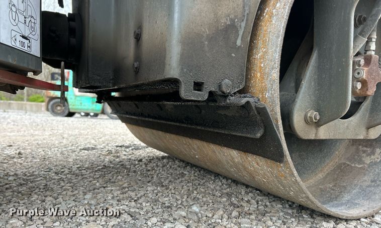 image for item EK2870 2015 Wacker Neuson RD12A double drum vibratory roller
