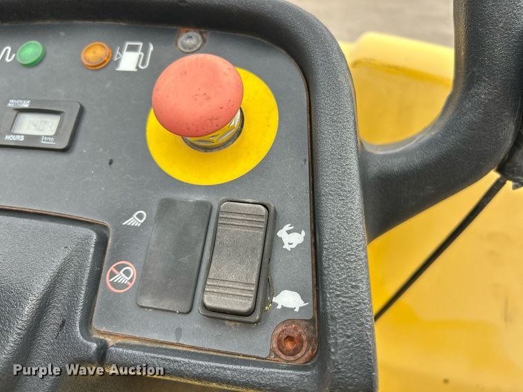 image for item EK2870 2015 Wacker Neuson RD12A double drum vibratory roller
