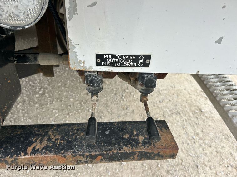 image for item EK2875 2018 Ford F750 Super Duty bucket truck