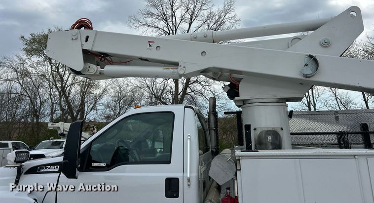 image for item EK2875 2018 Ford F750 Super Duty bucket truck